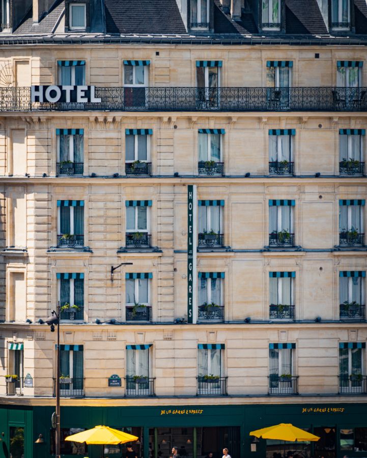 paris-hotel-des-deux-gares-montmartre